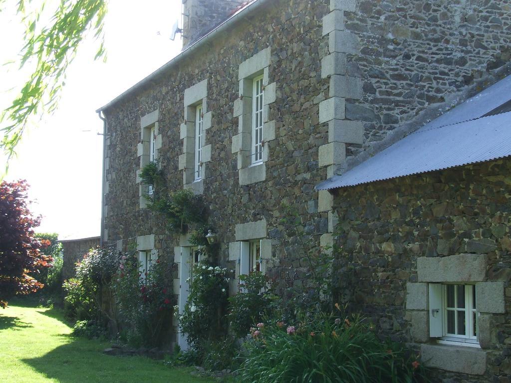 Holiday Home Le Gite De Kerneuil Gommenecʼh Szoba fotó